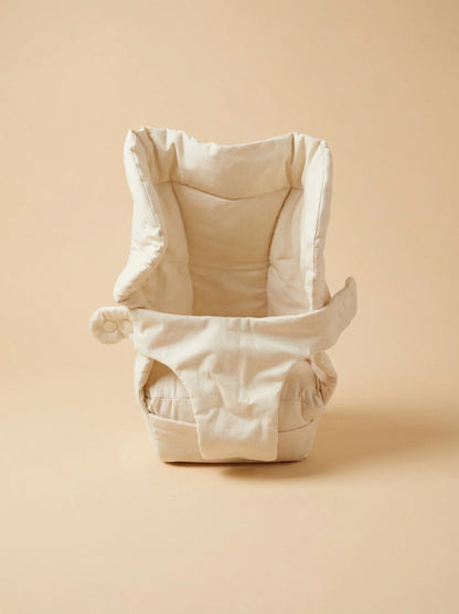 Bebefit Premium Baby Carrier Insert in beige, ergonomic newborn support on bebefit.eu